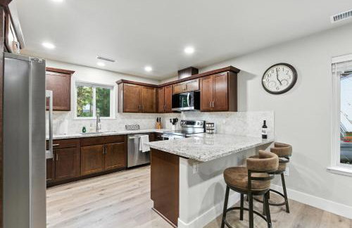 The White House Coveted Triplex Near Lake - Foto 29