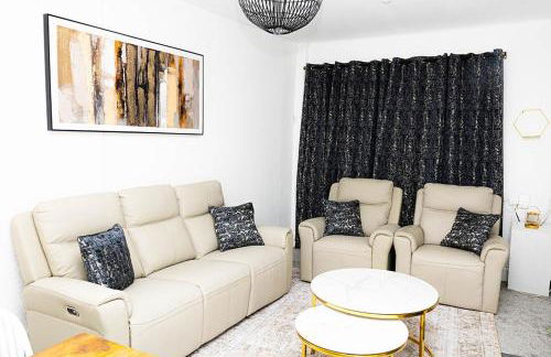 Elegant and comfortable three-bedroom Flat - Foto 22