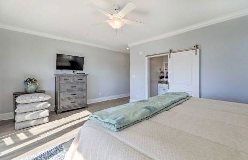 Gorgeous Emerald Isle Getaway Walk to Beach! - Foto 12