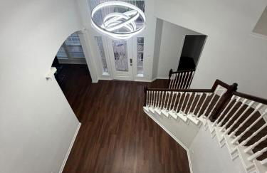 Luxury Lakefront 4BR - Corporate & Extended Stay Friendly - Foto 22