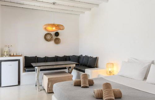 Mykonos Supreme Comfort Suites & Villas - Photo 92