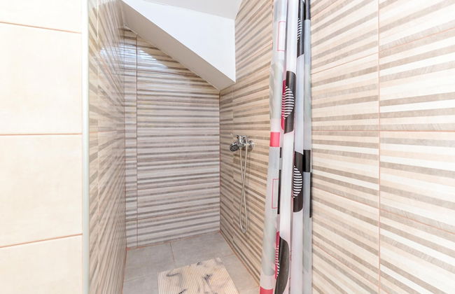 Pool House Klara With Sauna - Photo 18