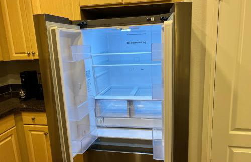 Spacious 1bdrm apartment 10 mins to Cedars-Sinai by car FREE Parking, King bed - Photo 11