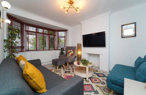 Gaia Cottages 3BR Home with Parking,WIFI,Garden,EV & Desk - Foto 18