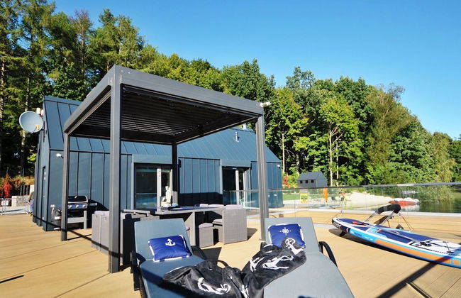 Unique Holiday Home on the Water, Bytow - Photo 23