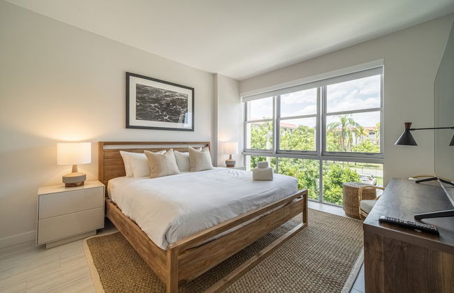 Tucker at Palmer Dadeland Miami - Photo 9