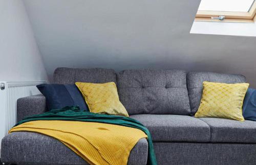 Sleek Gem of London -2 Bedroom Apartment with Parking - Foto 6