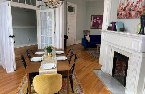 Dauphin District Darling #1-Downtown, Restaurants - Foto 47