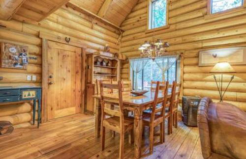 Eagles Nest - Natural Log Cabin with Guest House - Foto 13