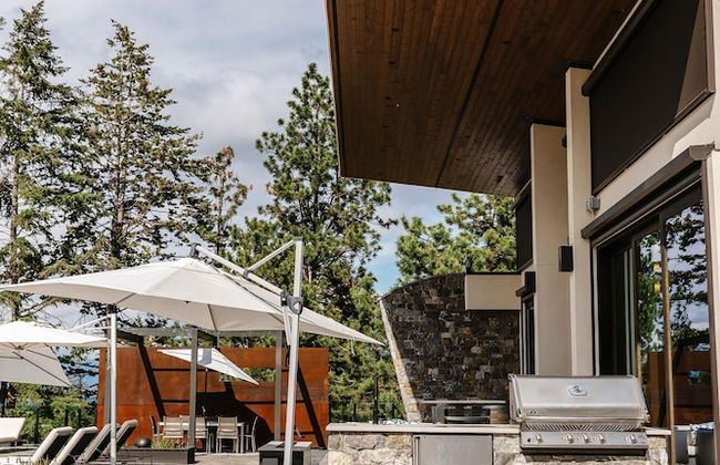 Lakeview Luxury Home in Vineyard w Infinity Pool hot tub - Photo 15