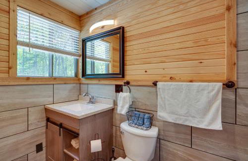 Lakefront A-Frame Cabin with Community Perks - Foto 20