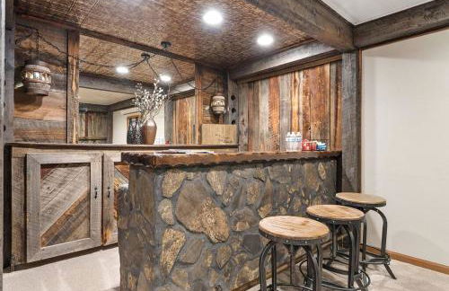 Secluded Stay in a Wonderful Creekside Getaway - Foto 13