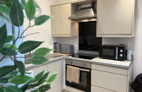 ResiLets - NEW 3 Bed Apt, Sleeps 5, Town Centre, Ideal for contractors, holidaymakers, Professional Short Stay - Foto 15