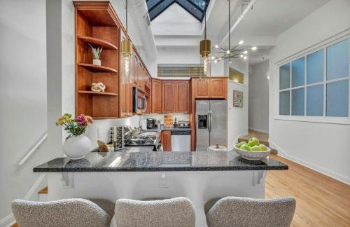 Penthouse Lofts on E 4th, Private Rooftop Patio - Foto 33