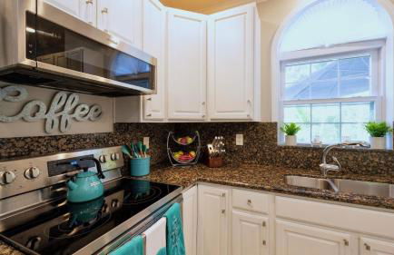 Baypoint Oasis by Last Key Realty - Photo 5