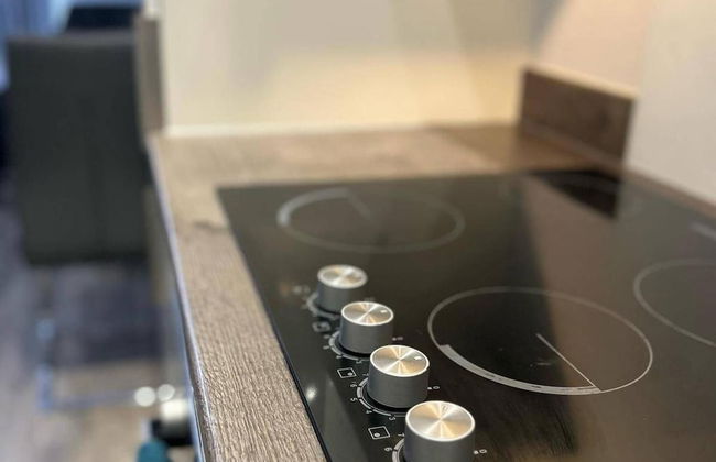 2br-sleeps4-citycentre-parking-rooftop - Foto 26