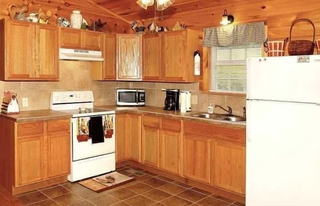 Country - 2 Bedrooms, 1 Baths, Sleeps 6 Cabin by RedAwning - Foto 5