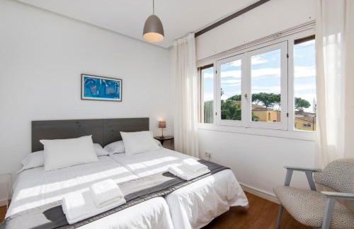 Queen Fabiola Villa, spacius home with private Pool in east Malaga - Photo 45