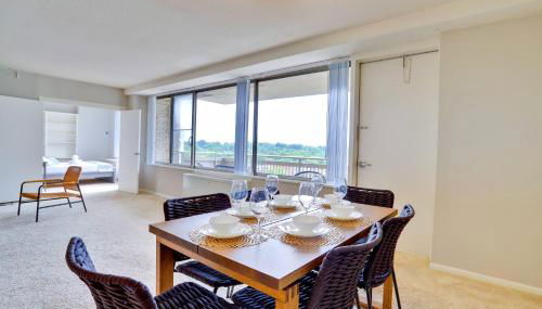 Group-Friendly Stay Near Metro - Foto 4