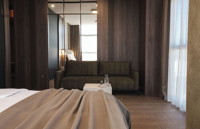 DISTRICT boutique - Photo 52