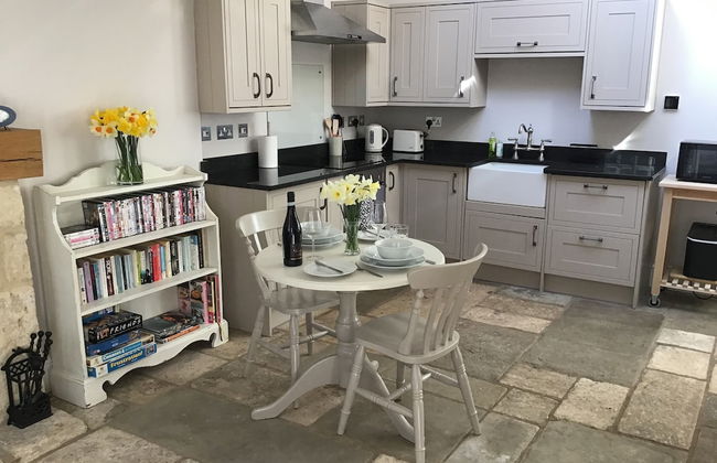 Courtyard Cottage - Adults Only - Photo 6