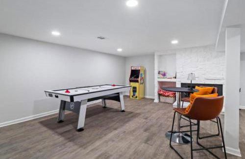 Spacious and Luxury Designed Ranch with Game Room - Foto 50