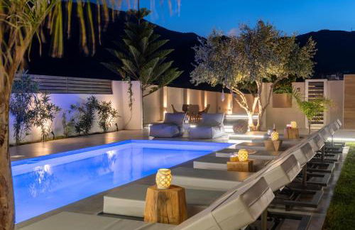 Hypnosis Beachside Villa with Private Heated Pool - Photo 18