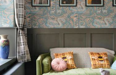 Ty Pandy Eclectic Luxury Family cottage Sleeps 8 adults and 2 children - Photo 46