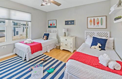 5 Bed3bath waterfront pool home with full gym, office, and heated pool! - Foto 36