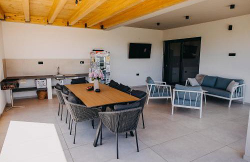 Novak Home - Luxury villa with indoor pool & sauna - Photo 54