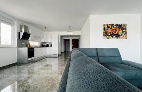 SeaScape Deluxe Residence - Photo 33