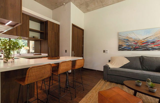 The Place - Photo 32