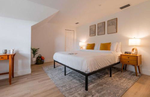 Symphony at The Key - 7BR Mansion , 1mi to UF & DT - Photo 44