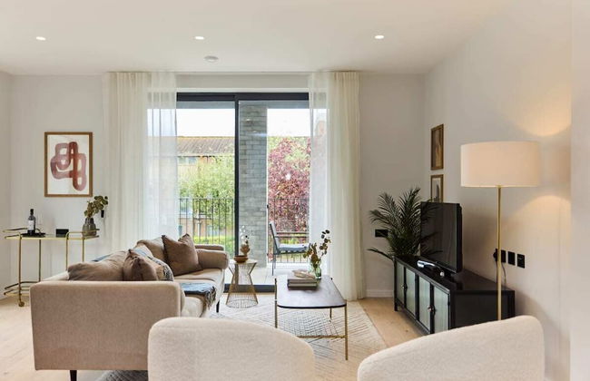 The Brondesbury Escape - Cosy 1bdr Flat With Balcony + Parking - Foto 1