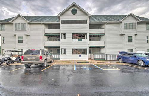 Deck, Pool and Views Lake of the Ozarks Condo - Foto 29