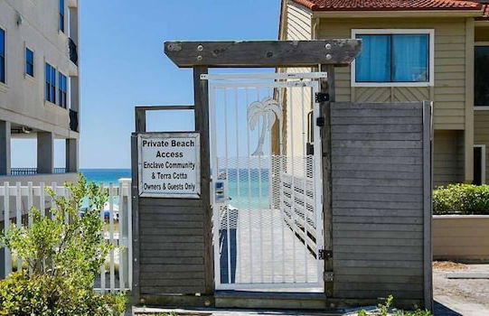 Coastal Nest @ Enclave 602a - Foto 32