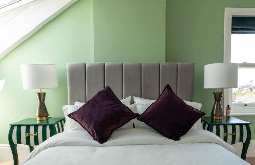 Luxury Penthouse Retreat with Epic Ocean Views & Log Burner - Foto 114