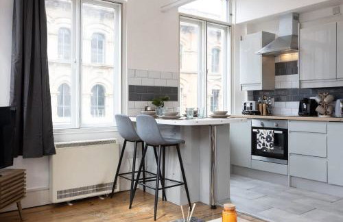 2 Bed City Centre Flat Sleeps 6 - Foto 6