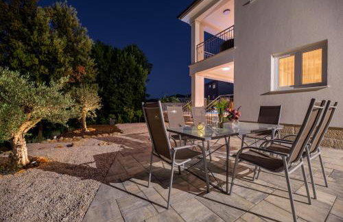 Villa Pafran with heated pool Krk - Foto 5