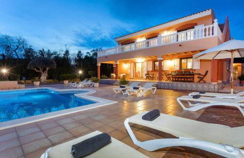 Villa close to Ibiza Town Sleeps 12 - Photo 19