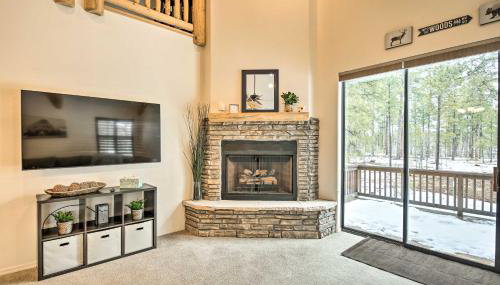 Deck and Gas Grill Spacious Pinetop Cabin - Foto 5