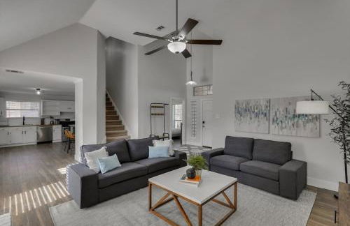 The Prestige Poolside Escape - 5BR with Cinema & Gaming - Foto 2