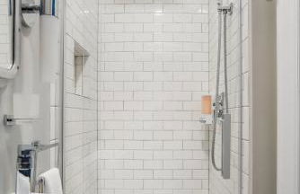 Massive 6BR & 4BA Private Duplex Townhouse Central - Foto 22