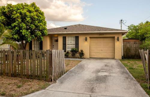 Upscale Ybor House with Outdoor Living Space - Photo 46
