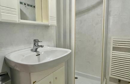 VOLENDAM 18 Planta baja con piscina privada - Foto 24