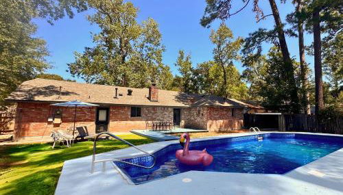 Tranquil Escape with pool and casita. Pet ok. Spring TX - Foto 2, Garden, sunbed, Garden view