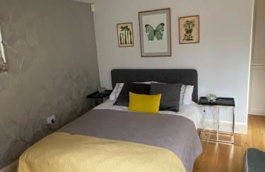 Garden annexe in Hathersage centre with parking - Foto 9