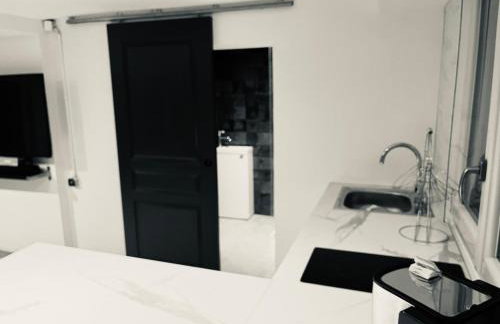 Chic and Peaceful apartment Roissy Charles de Gaulle Airport 15mins-Parc des Expositions Villepinte 10mins- Disneyland 30mins - Foto 8