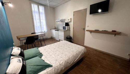 Beau Studio dans une rue au calme en Centre Ville de Niort proche de la Gare - Foto 2