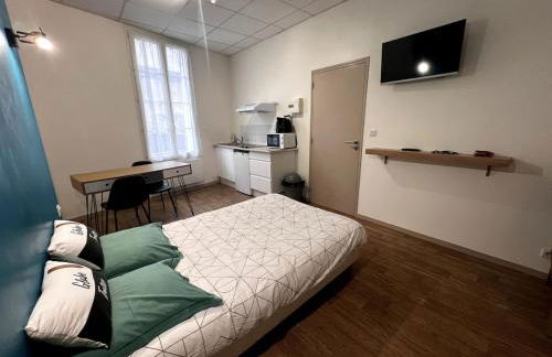 Beau Studio dans une rue au calme en Centre Ville de Niort proche de la Gare - Foto 2